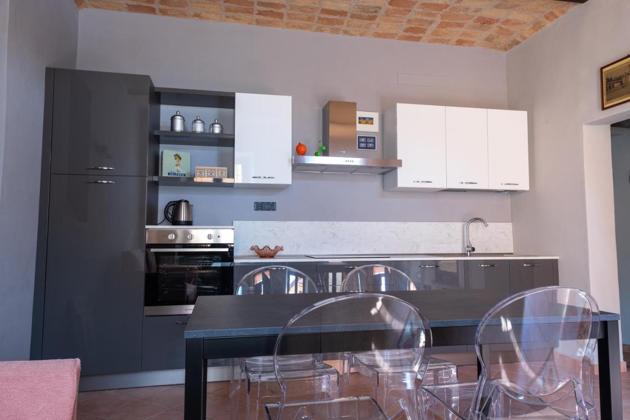 Alla Torre - Nel Cuore Del Borgo Storico Castagnole delle Lanze Exteriér fotografie