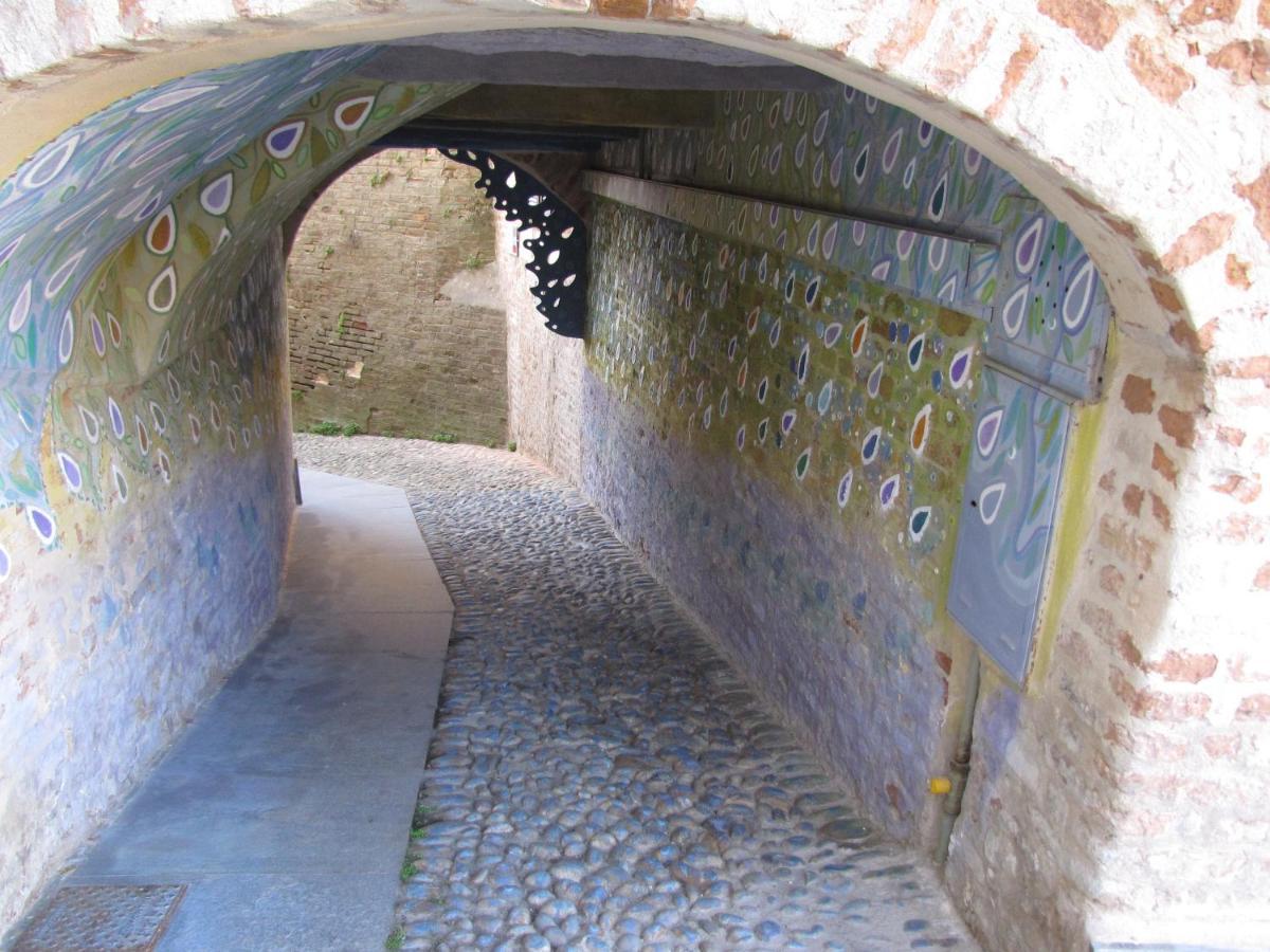Alla Torre - Nel Cuore Del Borgo Storico Castagnole delle Lanze Exteriér fotografie