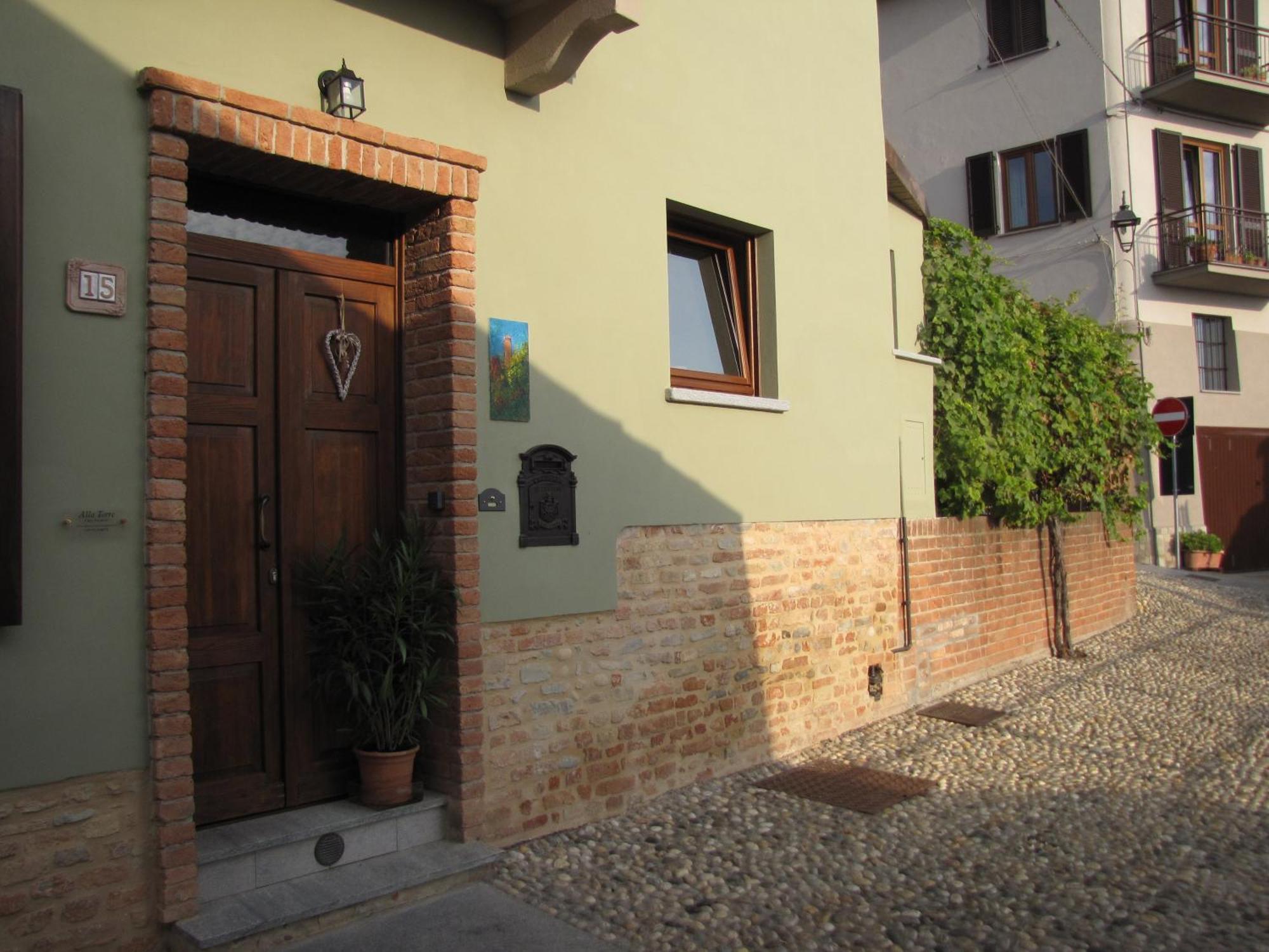 Alla Torre - Nel Cuore Del Borgo Storico Castagnole delle Lanze Exteriér fotografie